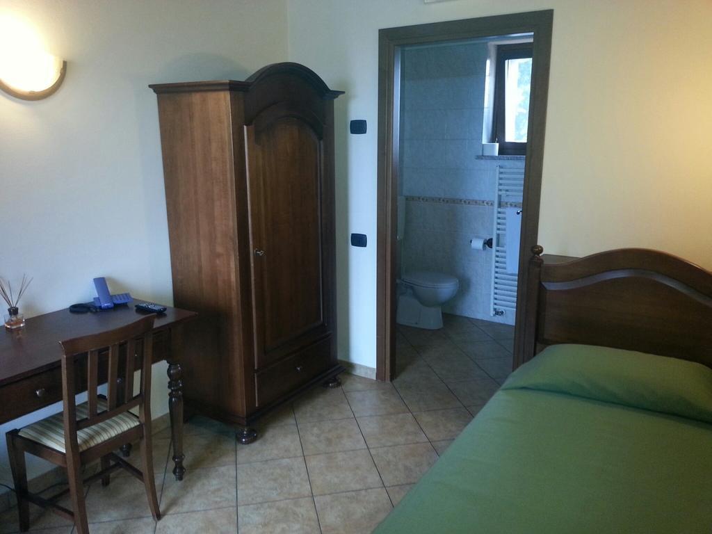 Agriturismo Cascina Del Peso Leinì Zimmer foto