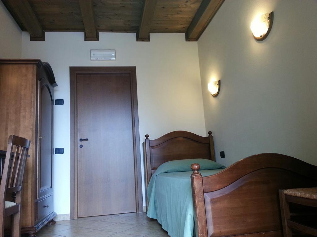 Agriturismo Cascina Del Peso Leinì Zimmer foto
