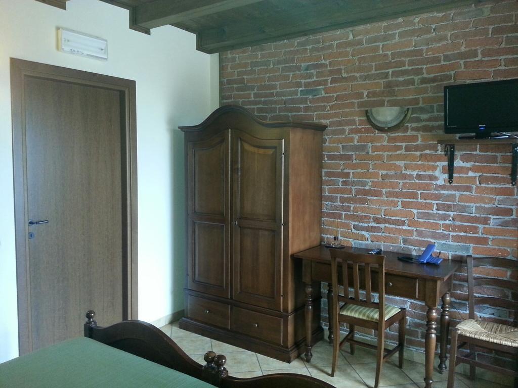 Agriturismo Cascina Del Peso Leinì Zimmer foto